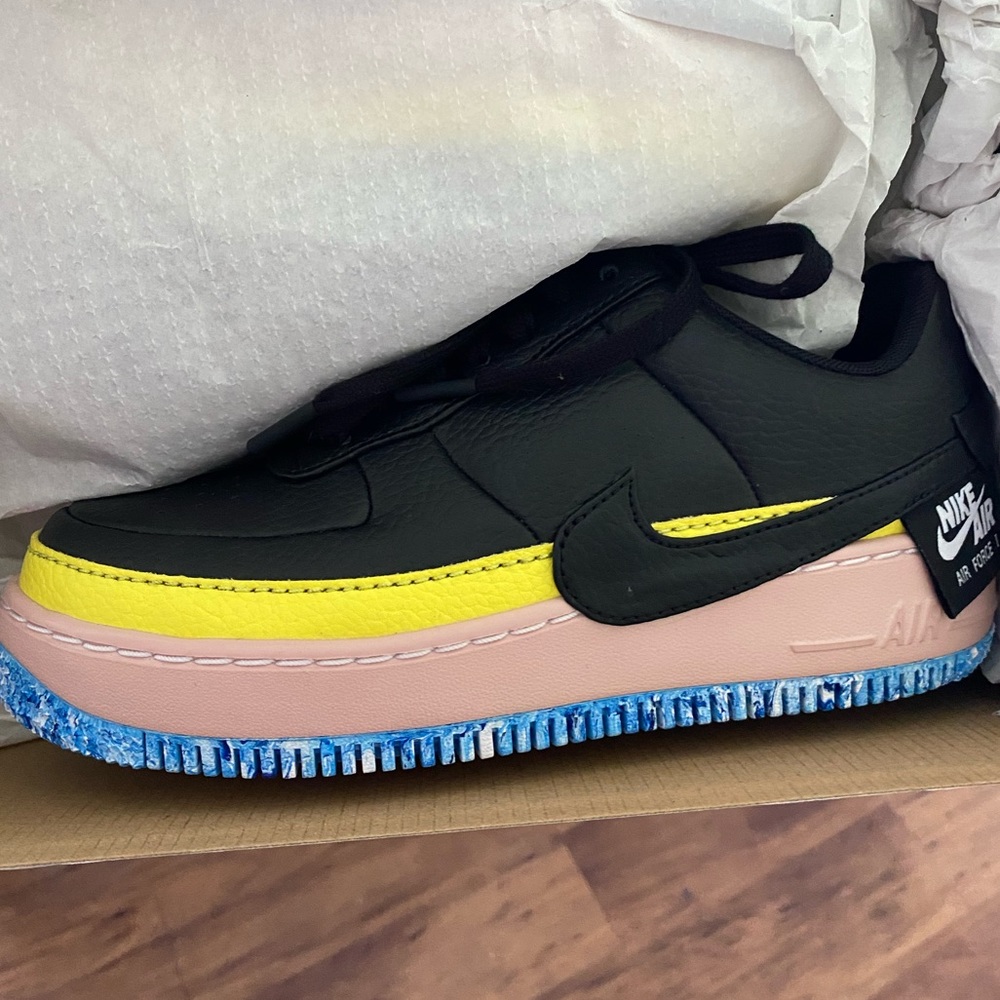 WAF1 JESTER XX SE AIR FORCE NIKE